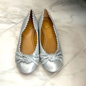 NWOT Jack Rogers “Holly” silver flats US size 11M